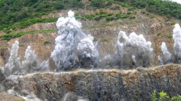 photo de tir de mines explosion
