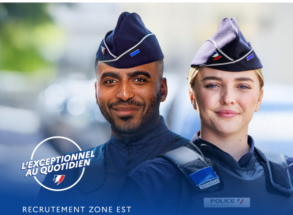photo de deux policiers adjoints pour appel à concours de recrutement
